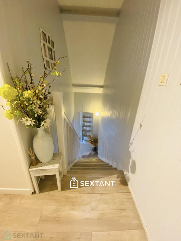 Maison - 95 m² - 5 pièces