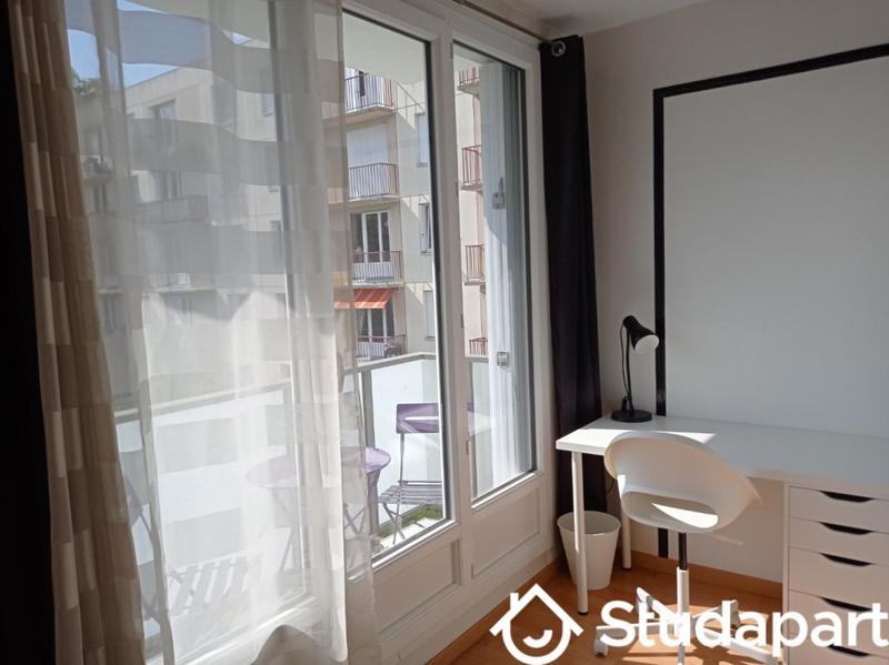 Chambre - 11 m² - 1 pièce