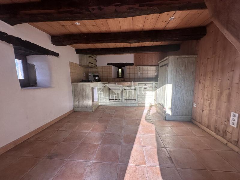 Corps de ferme - 329 m² - 16 pièces