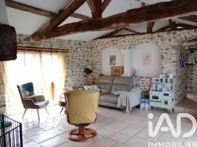 Maison - 235 m² - 10 pièces