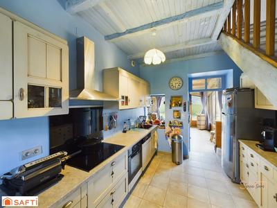 Maison - 185 m² - 7 pièces