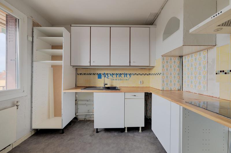 Appartement - 81 m² - 4 pièces