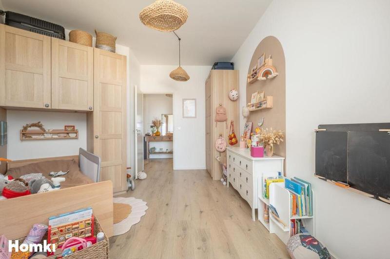 Appartement - 80 m² - 3 pièces