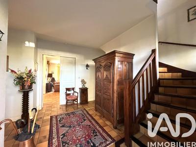 Maison - 232 m² - 6 pièces