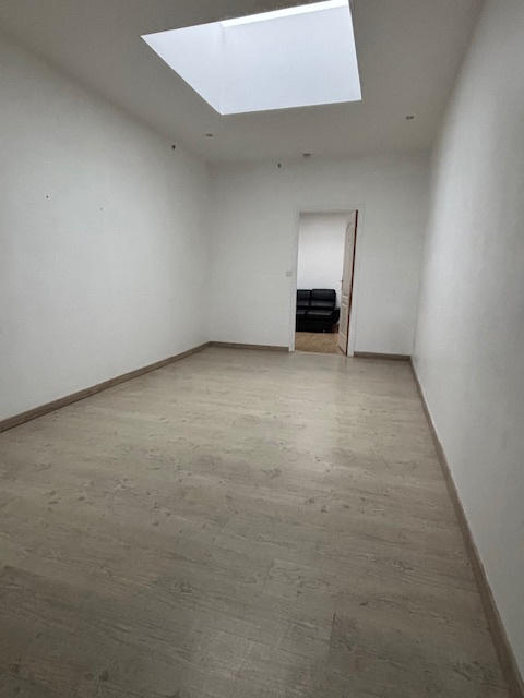 Local commercial - 90 m² - 3 pièces