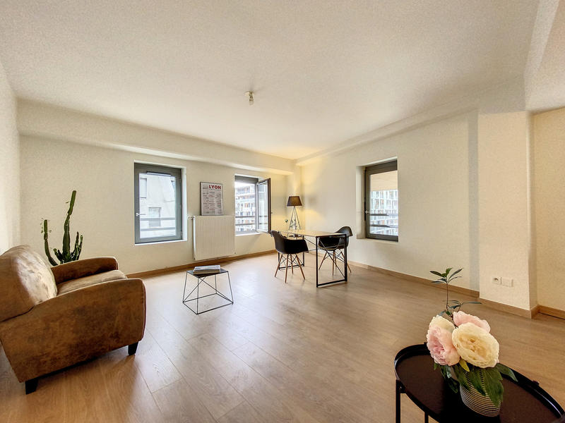 Appartement - 84 m² - 3 pièces