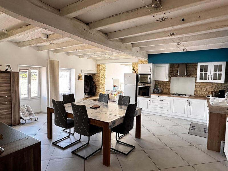 Maison - 145 m² - 4 pièces