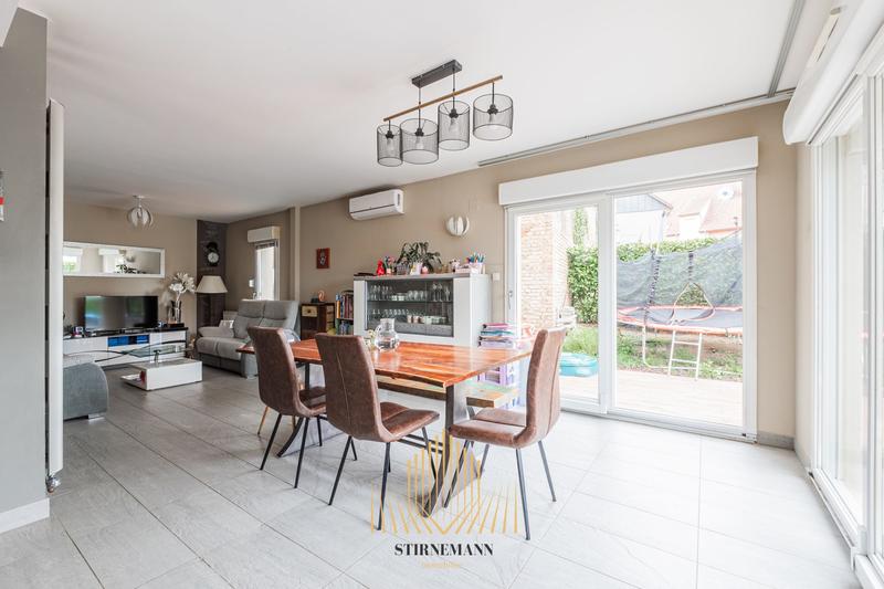 Maison contemporaine - 112 m² - 6 pièces