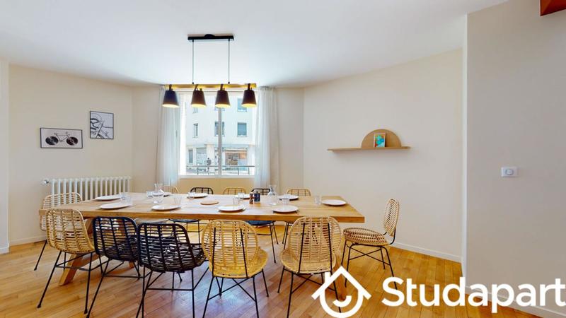 Chambre - 13 m² - 1 pièce