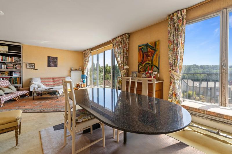 Appartement - 143 m² - 6 pièces