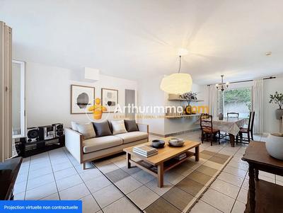 Maison - 91 m² - 4 pièces