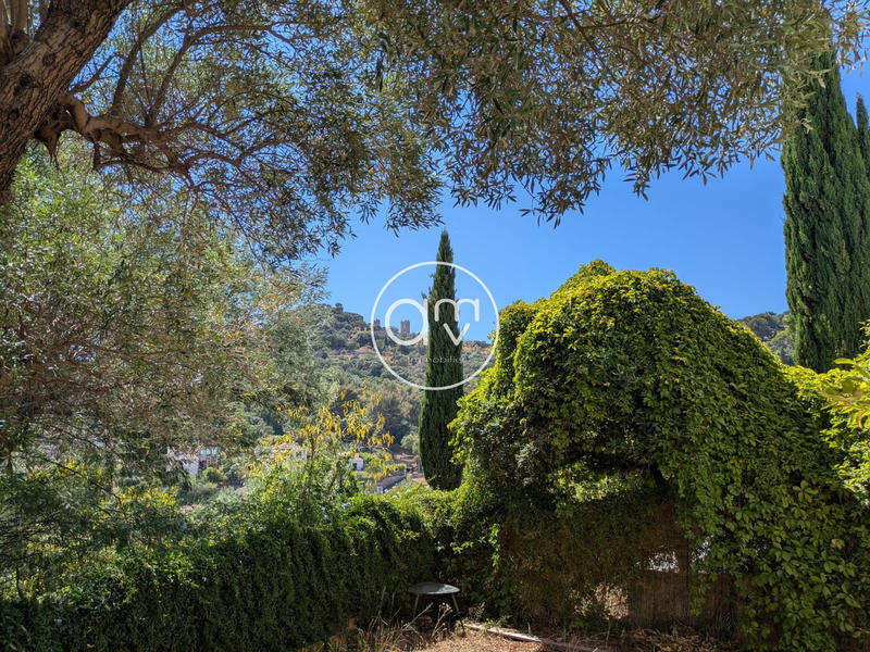 Maison - 315 m² - 7 pièces