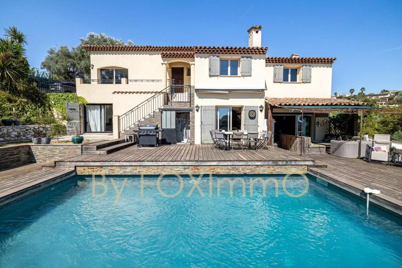 Villa - 178 m² - 6 pièces