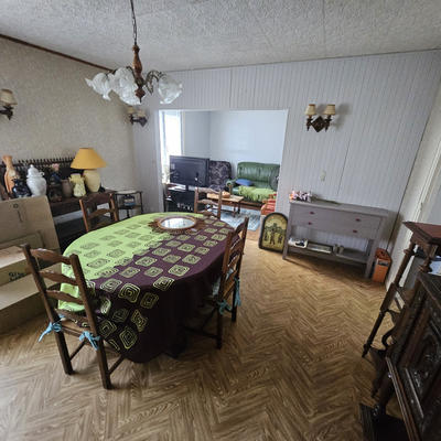 Appartement - 80 m² - 6 pièces