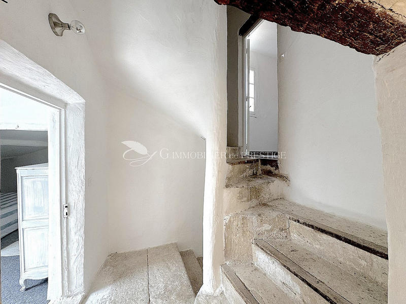 Maison de village - 200 m² - 9 pièces