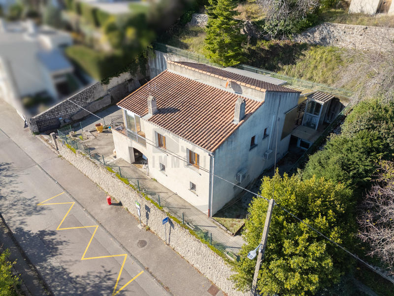 Maison - 83 m² - 4 pièces