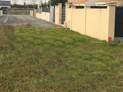 Terrain constructible - 680 m²