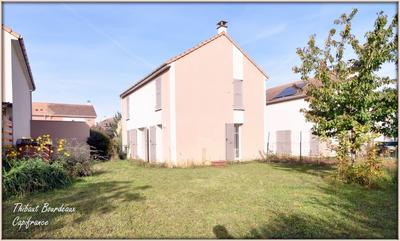 Maison - 98 m² - 5 pièces