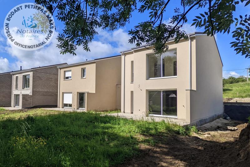 Maison - 137 m² - 6 pièces