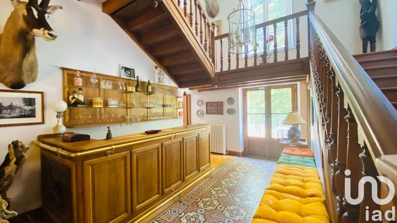 Maison - 440 m² - 14 pièces