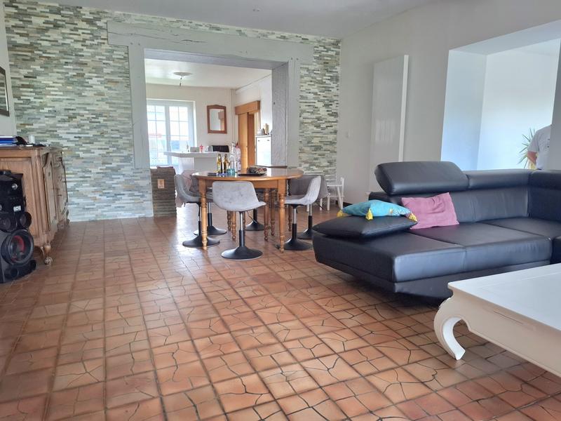 Maison - 179 m² - 7 pièces