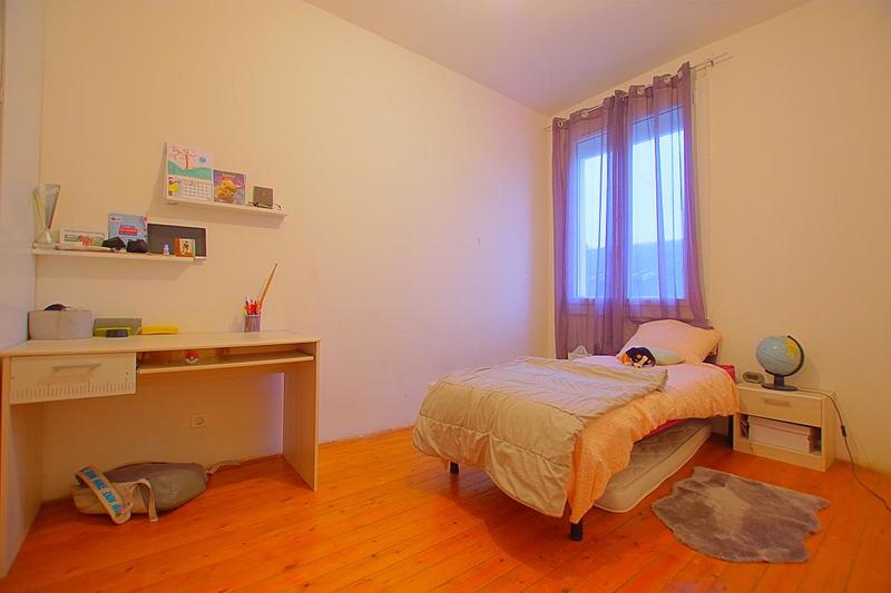 Maison - 198 m² - 6 pièces