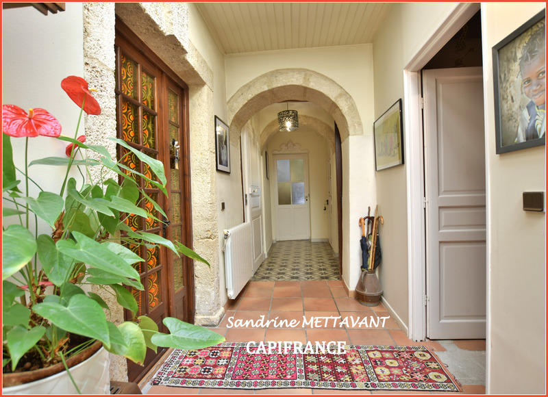 Maison - 295 m² - 10 pièces