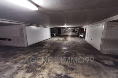 Parking / Garage - 15 m²