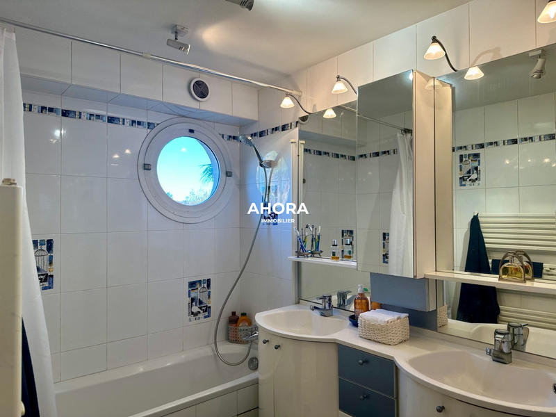 Appartement - 89 m² - 3 pièces