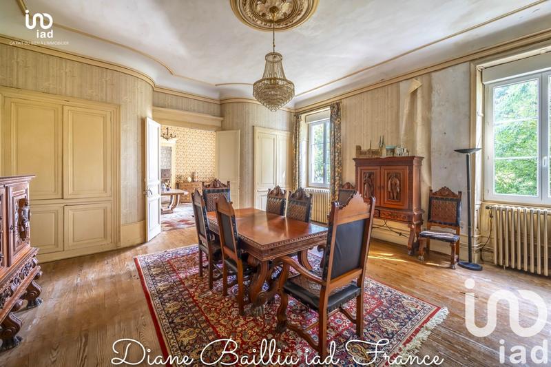 Maison - 545 m² - 12 pièces