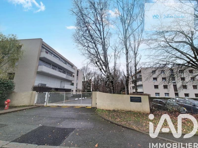 Appartement - 77 m² - 4 pièces