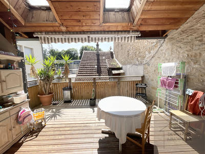 Appartement - 95 m² - 3 pièces