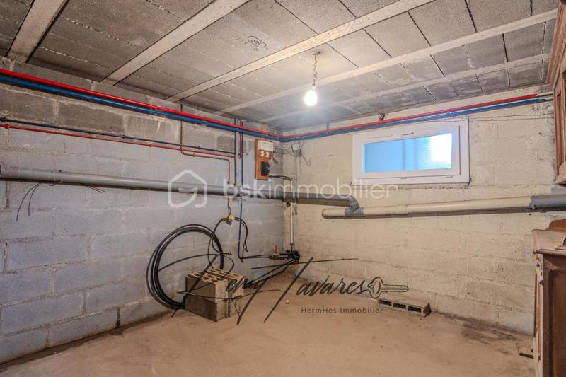 Maison traditionnelle - 95 m² - 4 pièces