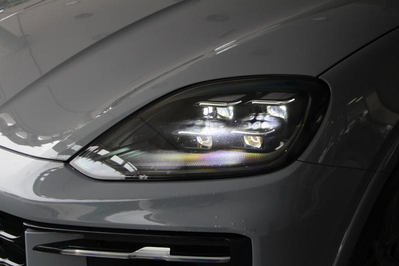 Porsche Cayenne Coupé E-Hybrid 3.0 V6 470 ch