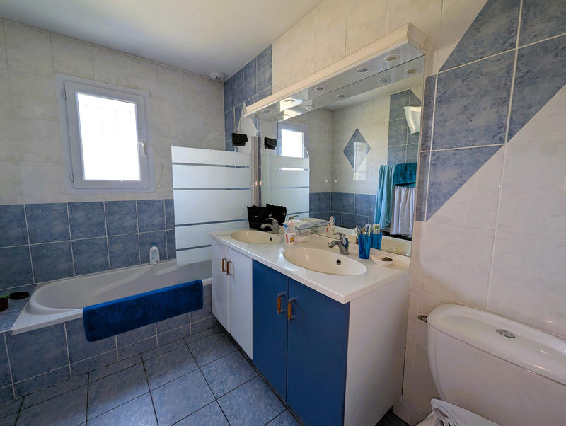 Maison - 140 m² - 5 pièces