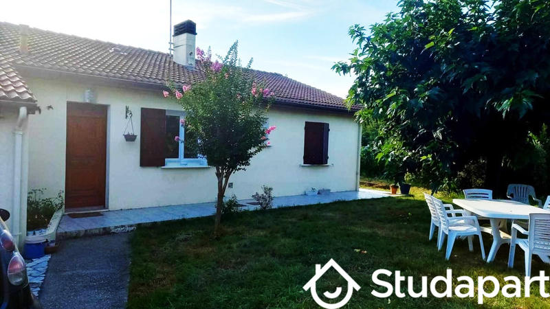 Chambre - 12 m² - 1 pièce