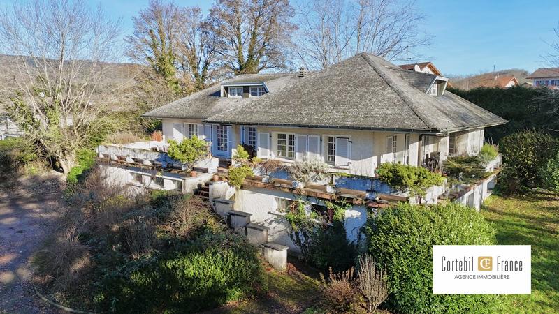 Villa - 177 m² - 6 pièces