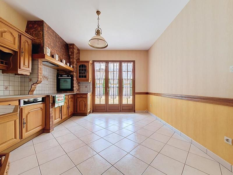 Maison - 271 m² - 5 pièces