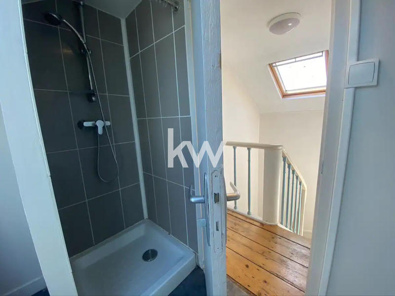 Immeuble - 250 m² - 14 pièces