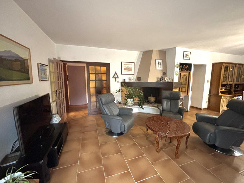 Maison - 180 m² - 6 pièces