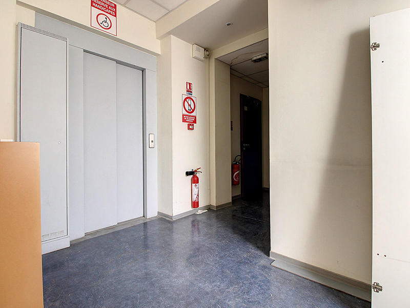 Local commercial - 300 m²