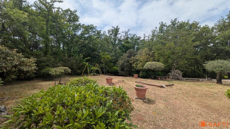 Maison - 195 m² - 8 pièces