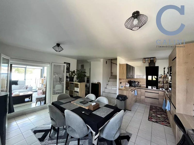 Maison - 77 m² - 4 pièces