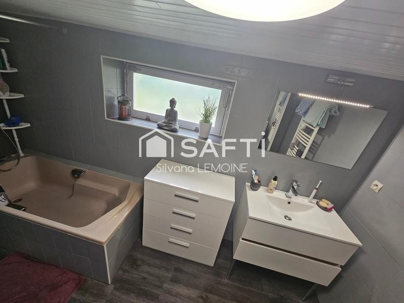 Maison - 214 m² - 7 pièces