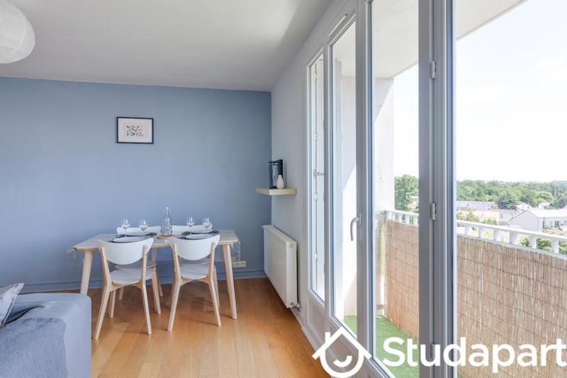 Chambre - 11 m² - 1 pièce