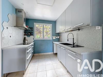 Maison - 182 m² - 8 pièces