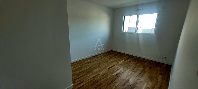 Maison contemporaine - 166 m² - 7 pièces