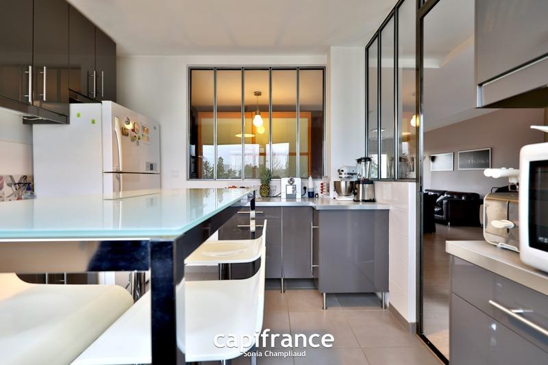 Appartement - 121 m² - 6 pièces