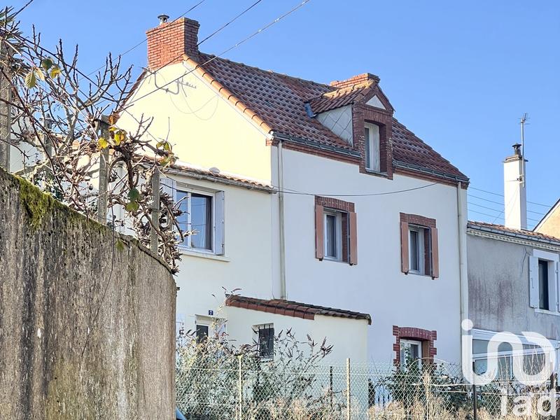 Maison de village - 80 m² - 4 pièces