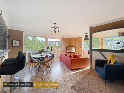 Appartement - 83 m² - 4 pièces